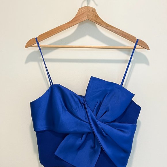 Blue Solid Color Satin Crop Blouse - Picture 5 of 6
